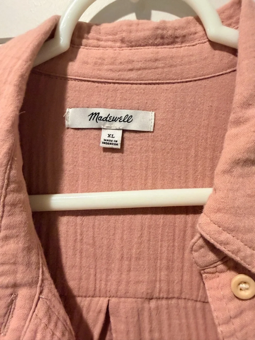 Madewell Dusty Rose Short-Sleeve Button-Down Shirt - Picture 2 of 2